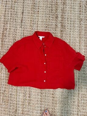 H & M-Cropped Button-Up Shirt in Bright Red